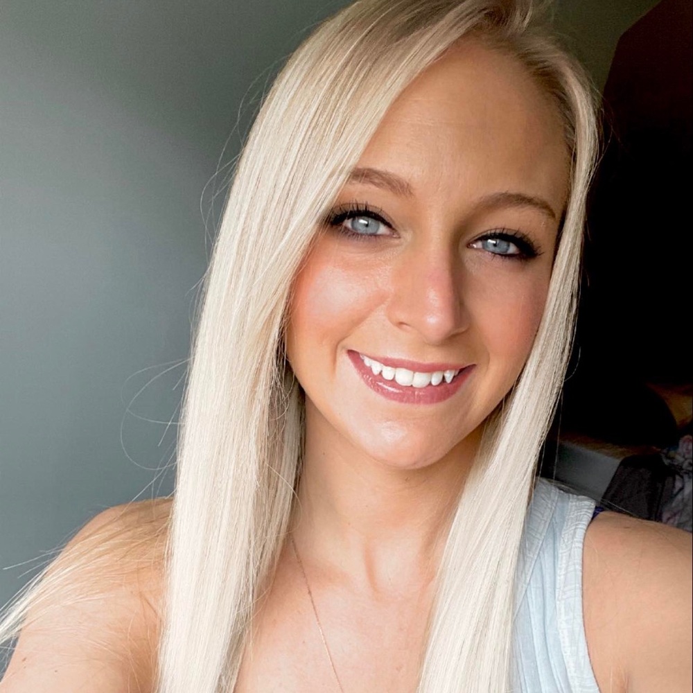 Meet your Posher, Alyssa